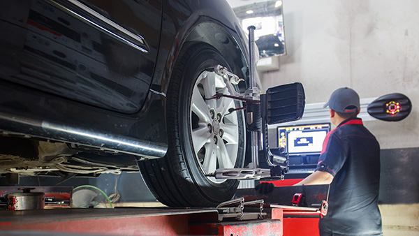 Why Does My Car Pull to the Right? Alignment vs Tire Pressure | Rocky Mountain Car Care